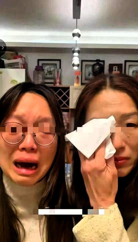 破防了！女子在网上哭诉，自己睡觉时把手机调成了静音，晚上母亲突发疾病送到医院抢救