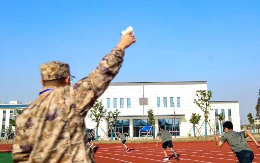 军校日常管理与优待
日常管理：实行连队化军事化管理，非正课时间及休息日可按规定使