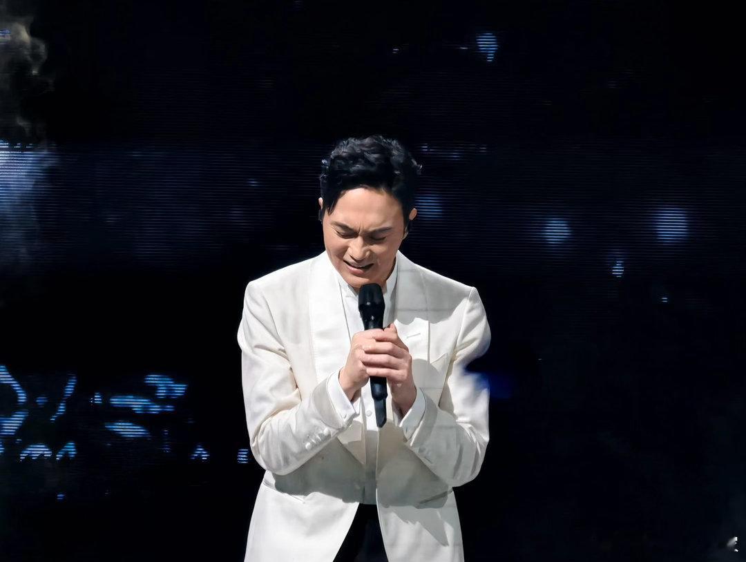 张智霖一开口梦回披哥、张智霖梦回披哥谁的披哥DNA动了！张智霖一开口，熟悉的旋律
