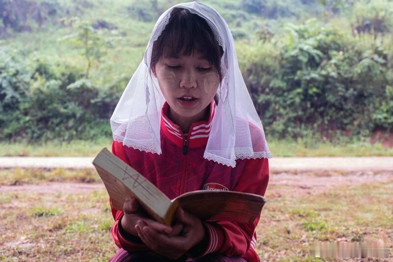 缅甸军方扩大卫生棉禁令 女性生活受严重影响海外新鲜事 当地活动人士指出，缅甸军政