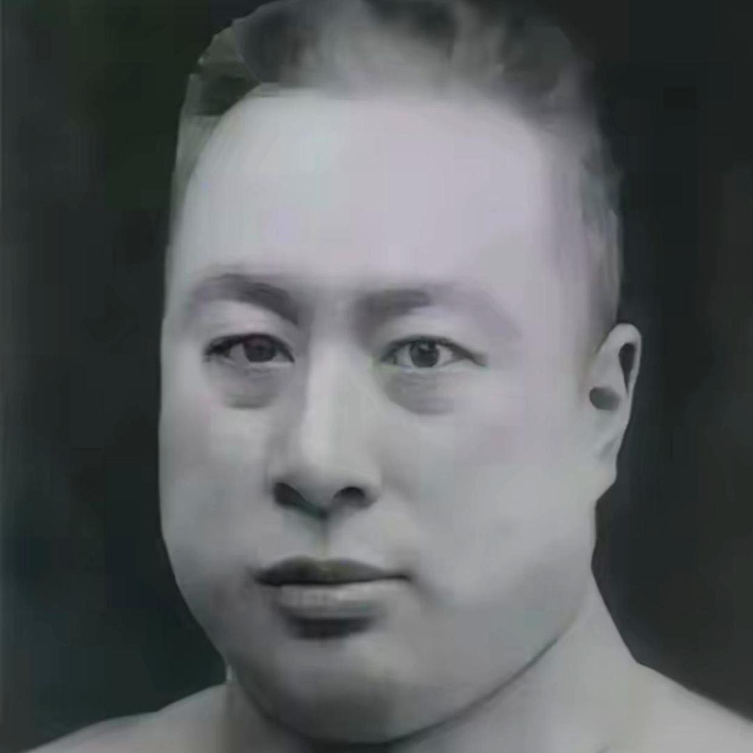 1931年，日军逼近齐齐哈尔，40岁少将谢珂下令开库取出99挺机枪，有人拦他说万