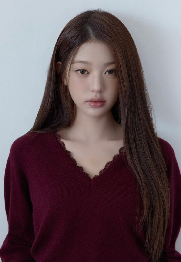 张元英素净一张脸张元英越素越美 张元英越素越美 ​​​