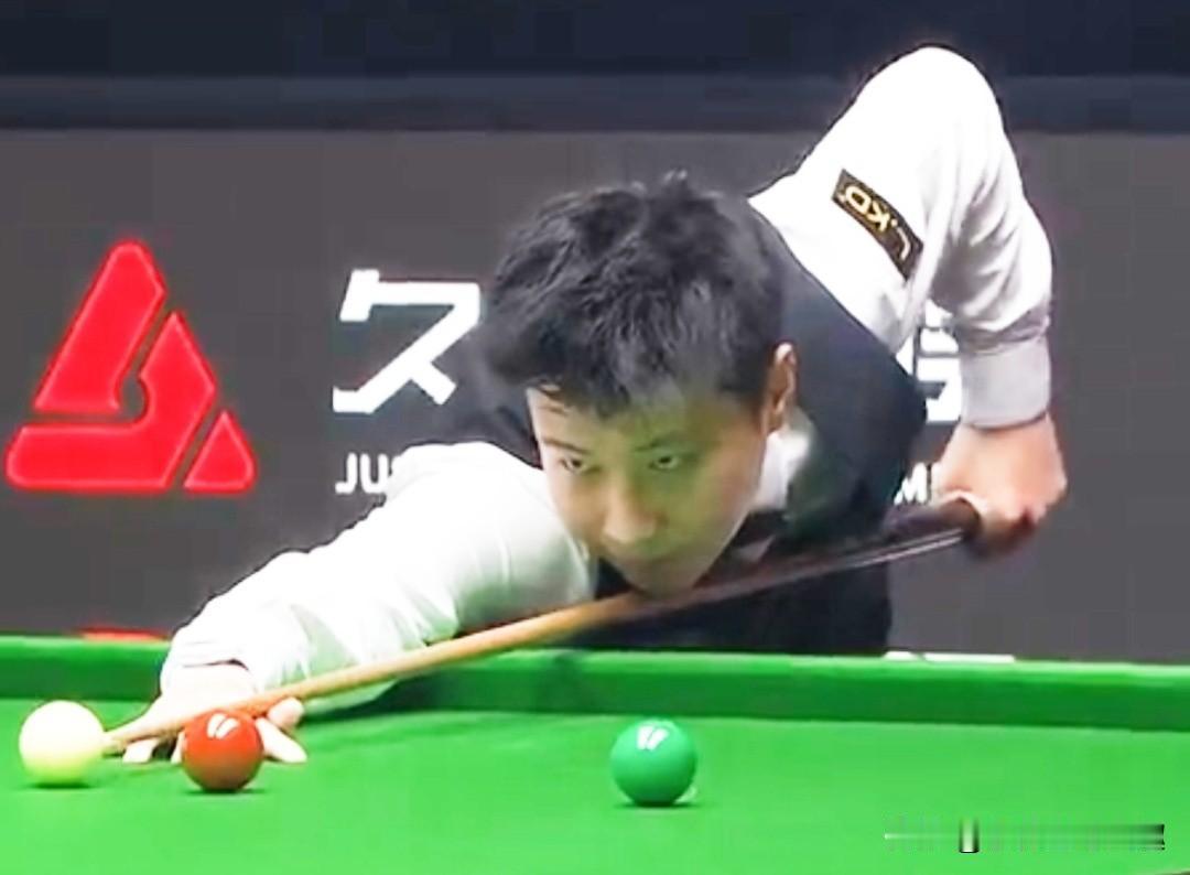 赵心童两杆过百、六连鞭，6-0横扫罗伯逊，率先挺进上海大师赛四强！
 
 
北京