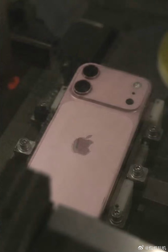 iPhone18外观曝光好家伙，iPhone 18标准版长这样？Pro同款横向大