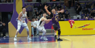 自2020-21赛季加盟辽宁男篮以来，付豪首次“空砍”30+！

27日晚客场面