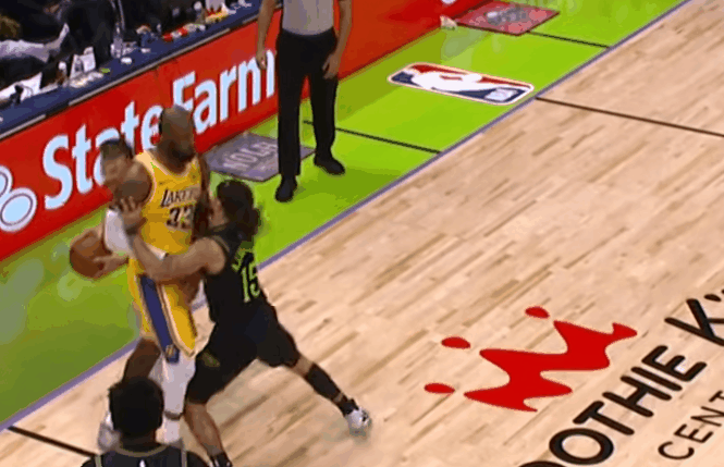 湖人胜鹈鹕，卢卡今天赛季第八场30分10助攻，联盟第一了——约基奇和坎宁安7场次