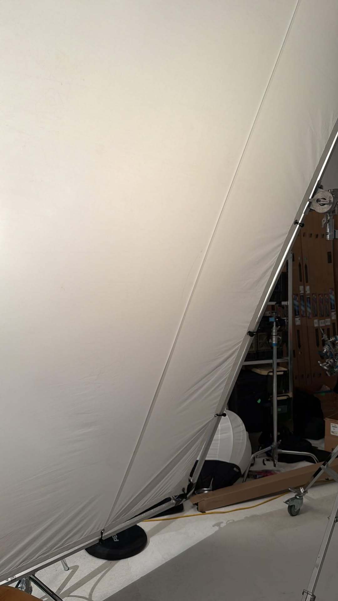 “CB百蓝_。260214李东海 ins story更新： 