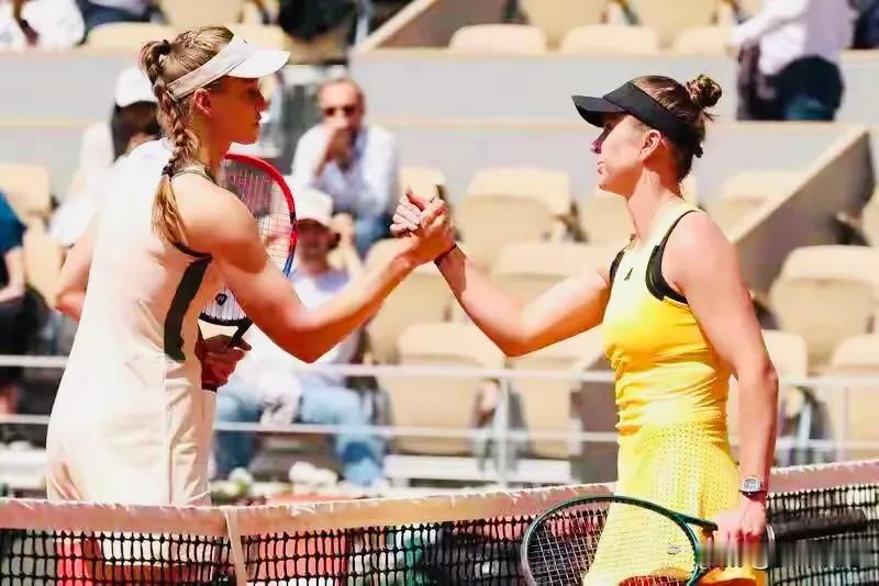 莱巴金娜顺利晋级法网女单八强！今晚的女单下半区1/8比赛中，这位赛会4号种子以6