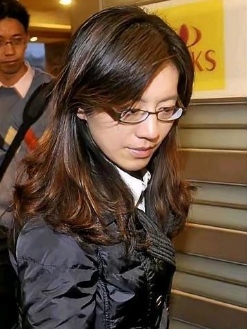 太解气了，
大陆对台独打手帮凶陈舒怡，依法进行终生追责，给予严惩。
 
不少网友