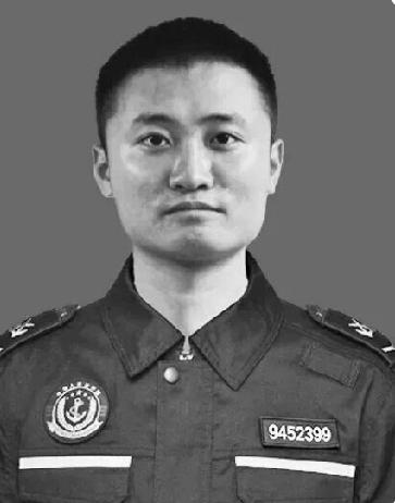 请记着他们的名字：衣昕玉、程龙！
衣昕玉烈士和程龙烈士牺牲时分别为21岁、25岁