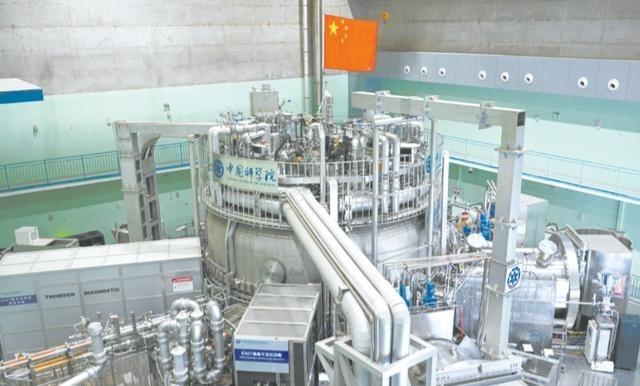 中国“人造太阳”一旦点亮，美国11艘航母舰队，将在24小时内，被激光武器“烧成废