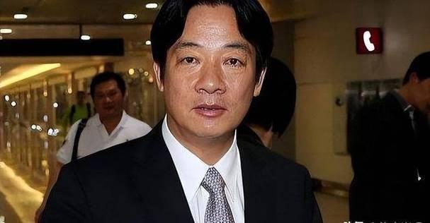 赖清德是吃错药了，马斯克绝对不会把星链卖给台湾地区，他在中国有大量商业布局，也清