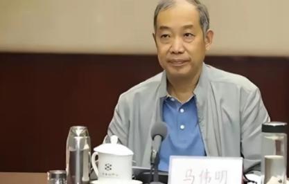马伟明猜中了，百亿核航母变成烂尾工程，军方给出最后的期限，中国教授竟然预言了美国