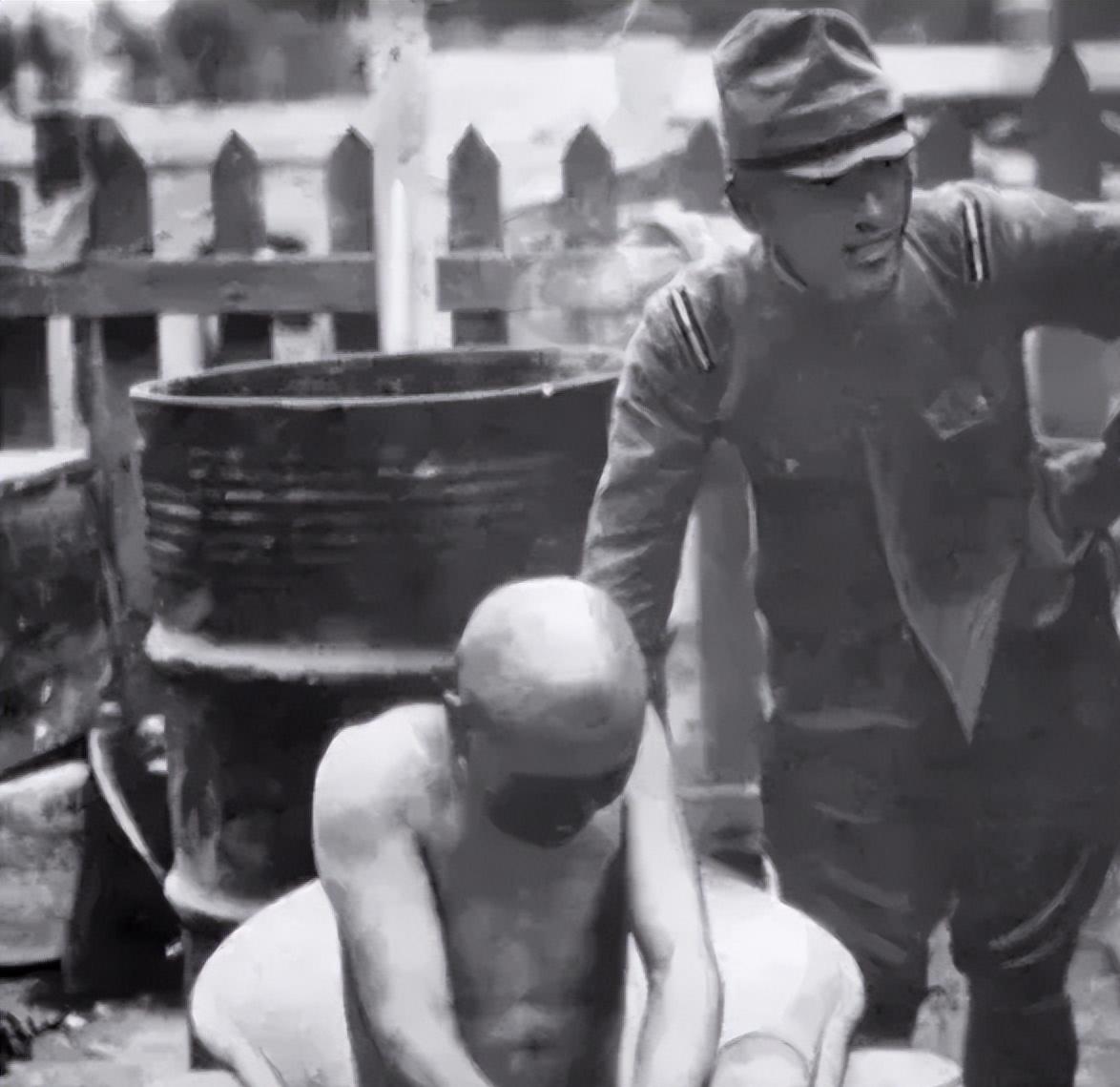 1940年，一个日本军官带人冲进了一个农户家，在屠杀了农户一家三口后，日军开始洗