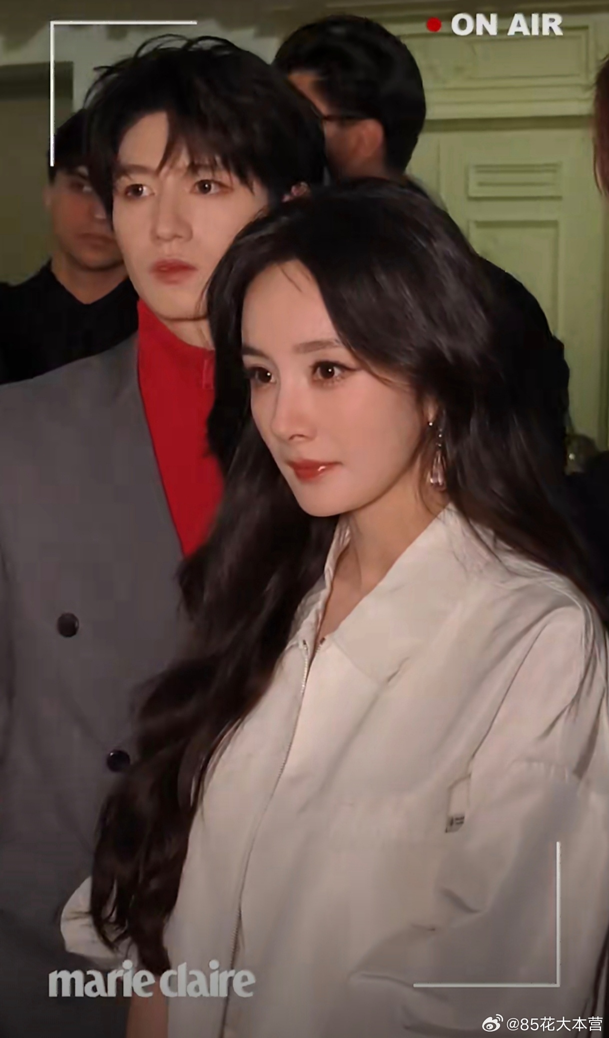 还得是杨幂，红气养人 