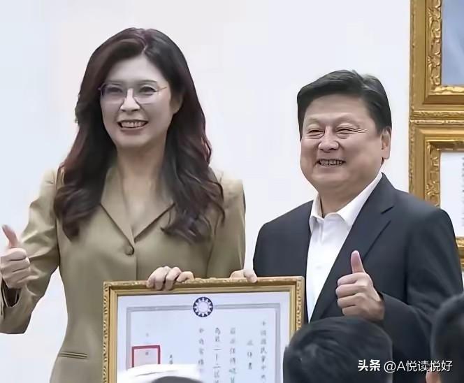 现在再重用傅崐萁，是对他这段时间以来工作成绩的肯定，能稳住立法院这块阵地是郑丽文