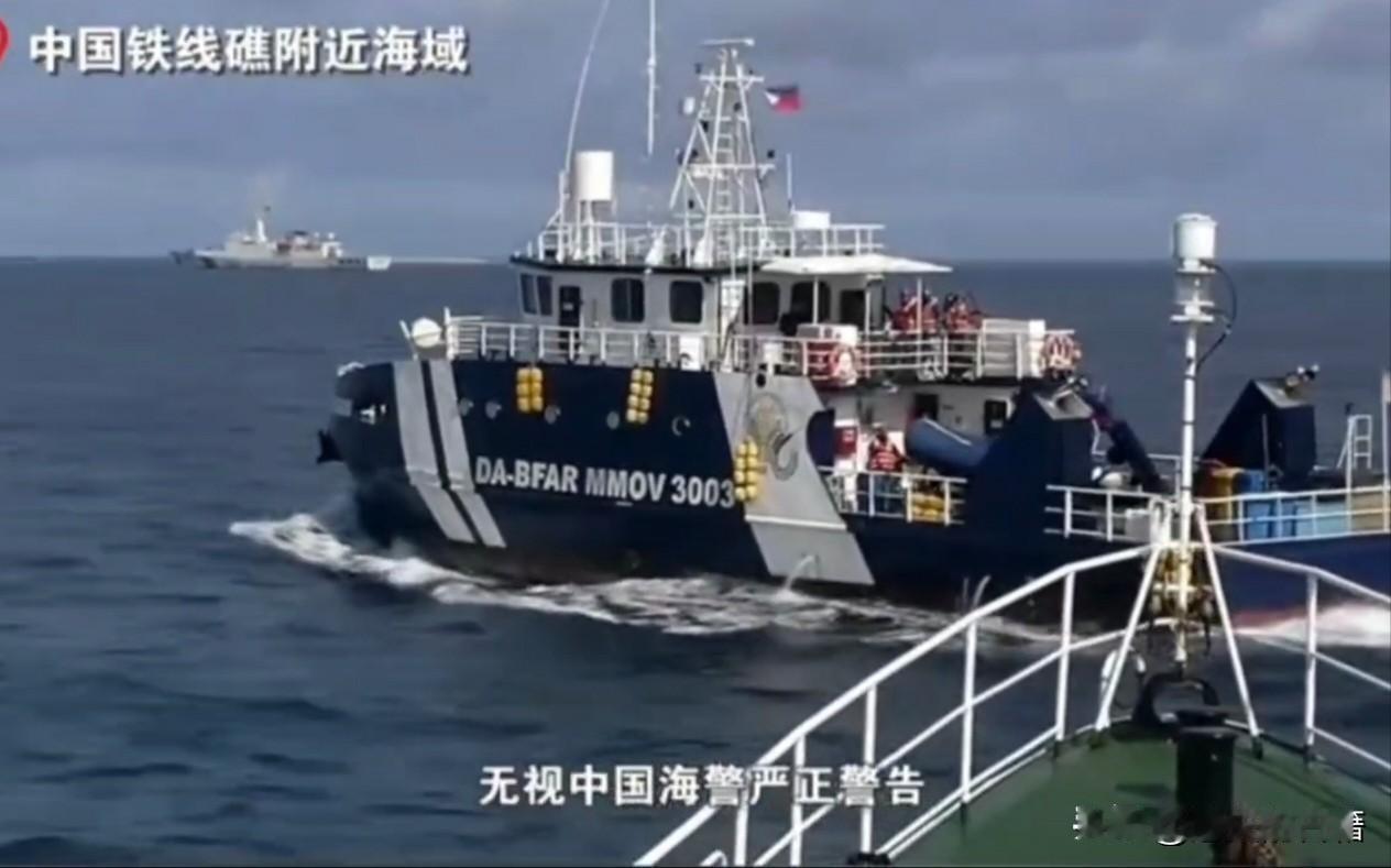 菲律宾是王八吃秤砣，铁了心！
近期菲律宾可谓是内部矛盾突显，家族式贪腐引发民众抗