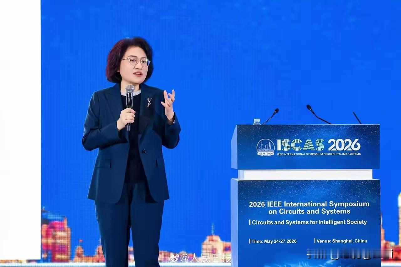 华为不靠高端光刻机，以自主架构领跑全球
 
　　进入6月份以来，我们持续聚焦华为