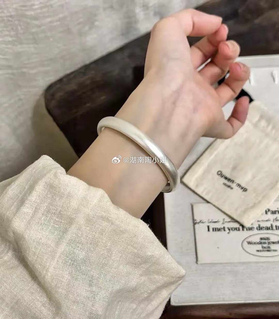 3月2日银价彻底疯涨了！3月2日这天，银价奔涨了！已经有一只80克的足银大手镯卖