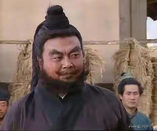 张飞到底有多厉害，可以与皇族后裔称兄道弟？
不得不说张飞不是一介武夫，他能与自称