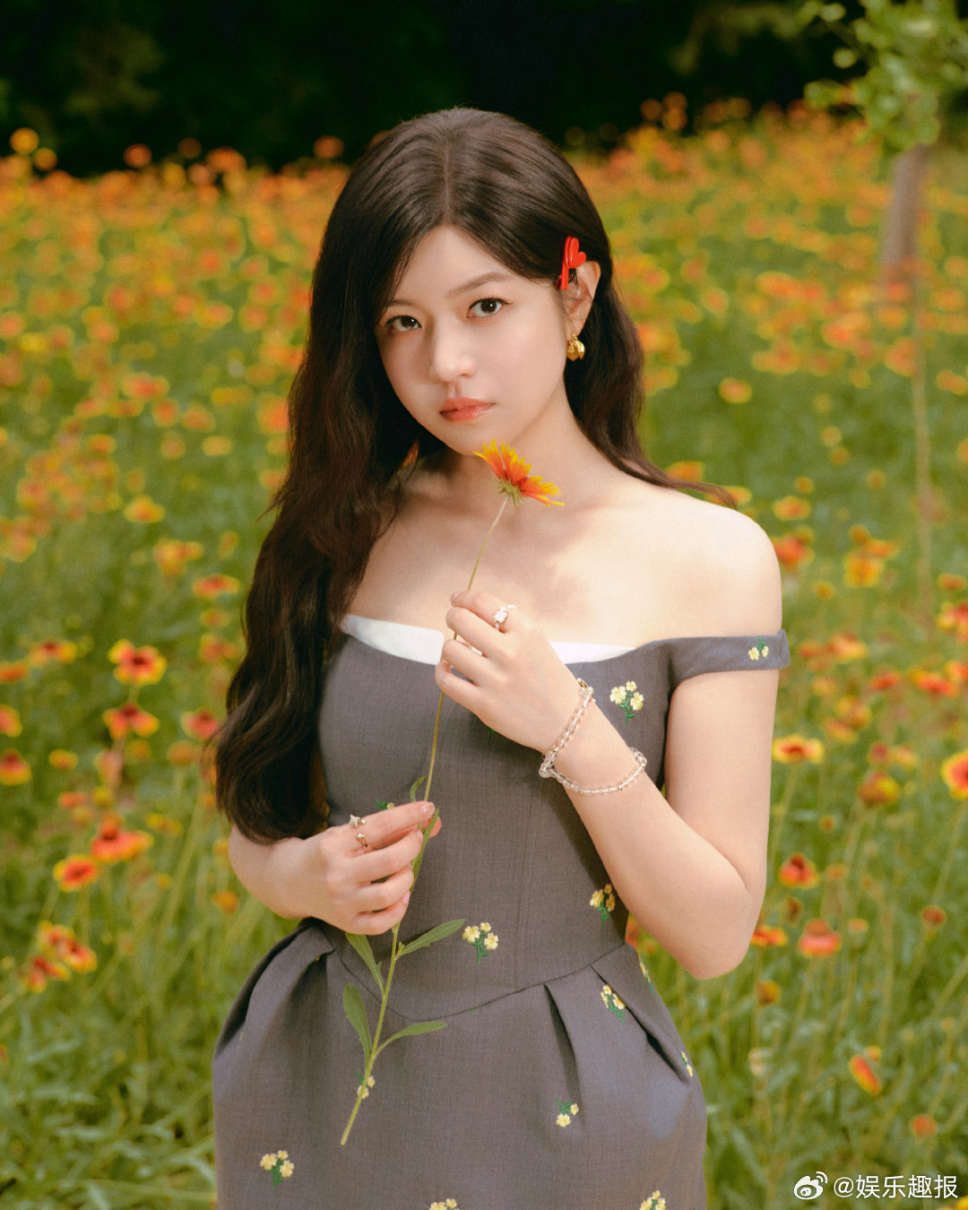 我必须要认真夸一夸的表情管理能力。很多人唱歌的时候容易面无表情或者表情过于用力，