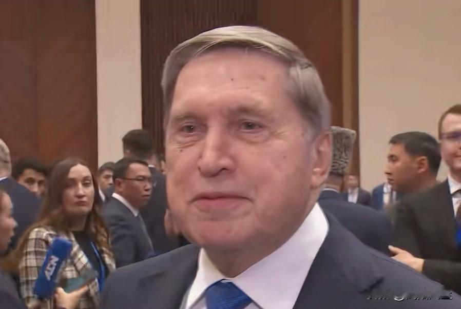 RT记者向普京助手乌沙科夫提问:“在您看来，这场冲突今年结束的可能性有多大？”