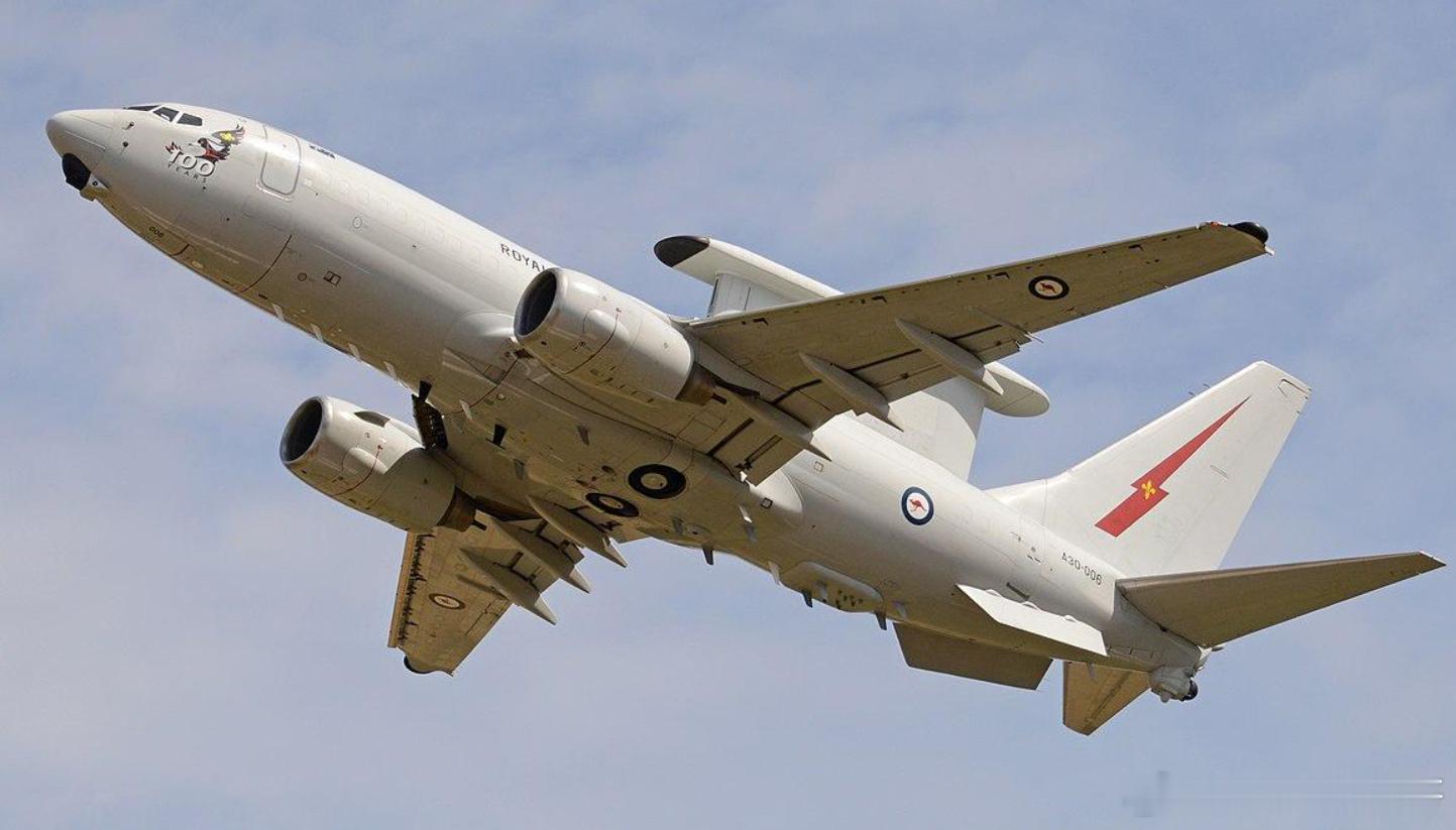 一度被五角大楼试图取消的E-7“楔尾”预警机项目，在新版《国防授权法案》打赢“复