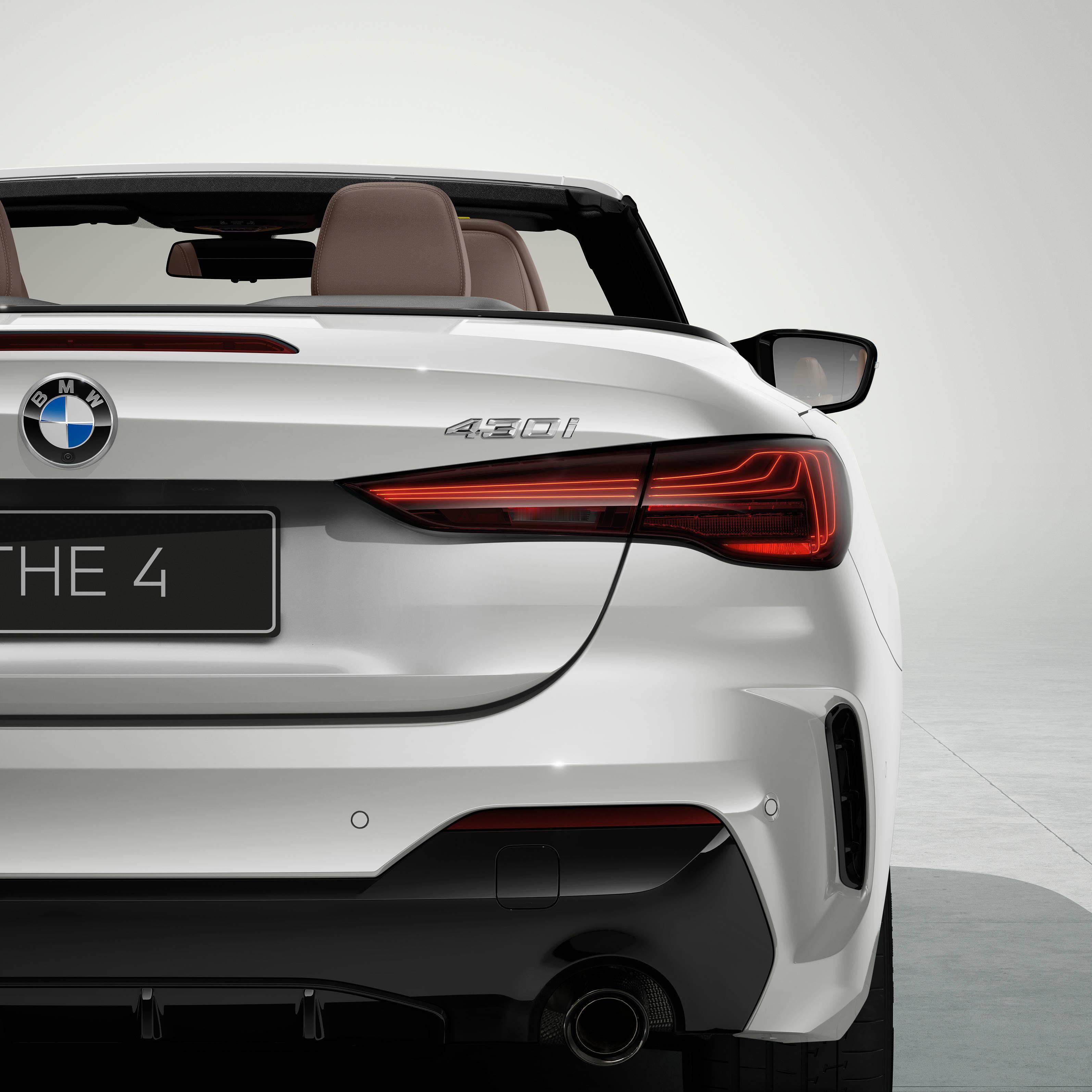 新BMW 4系双门轿跑车38.69万起敞篷轿跑车48.6万起价格其实是便宜了好几