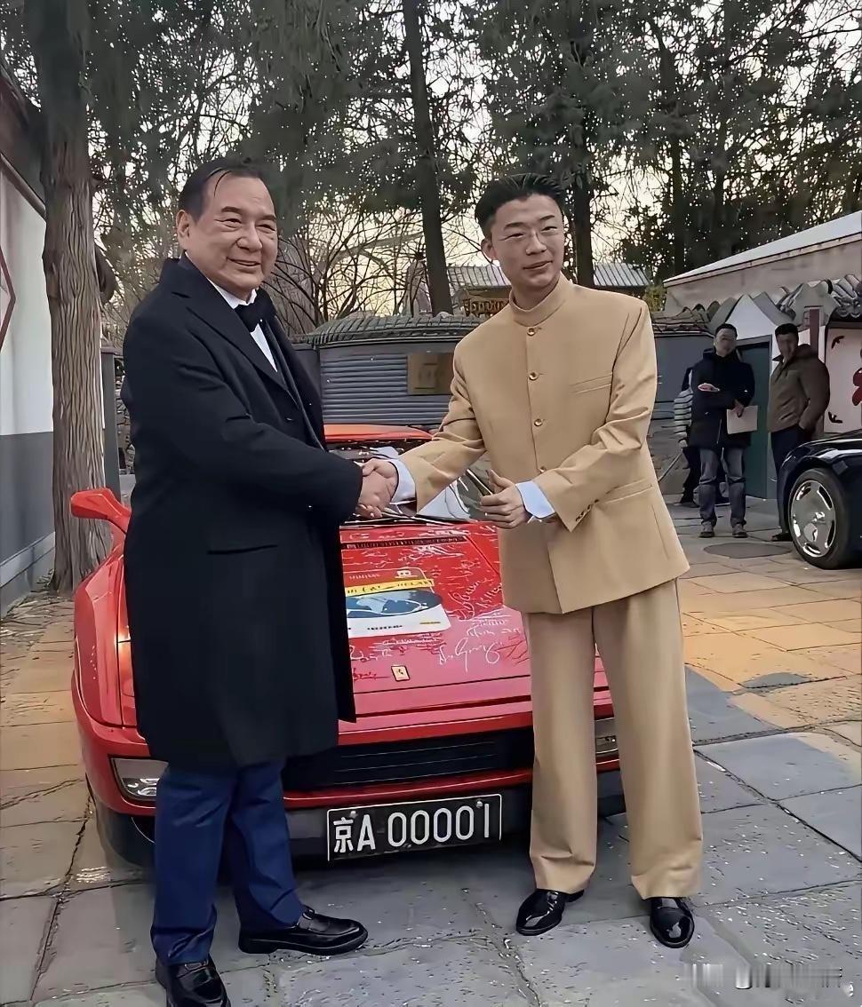 这世界，有钱确实能开很多门。