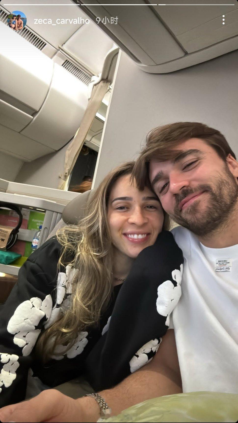 泽卡社媒晒照自由橙山东泰山