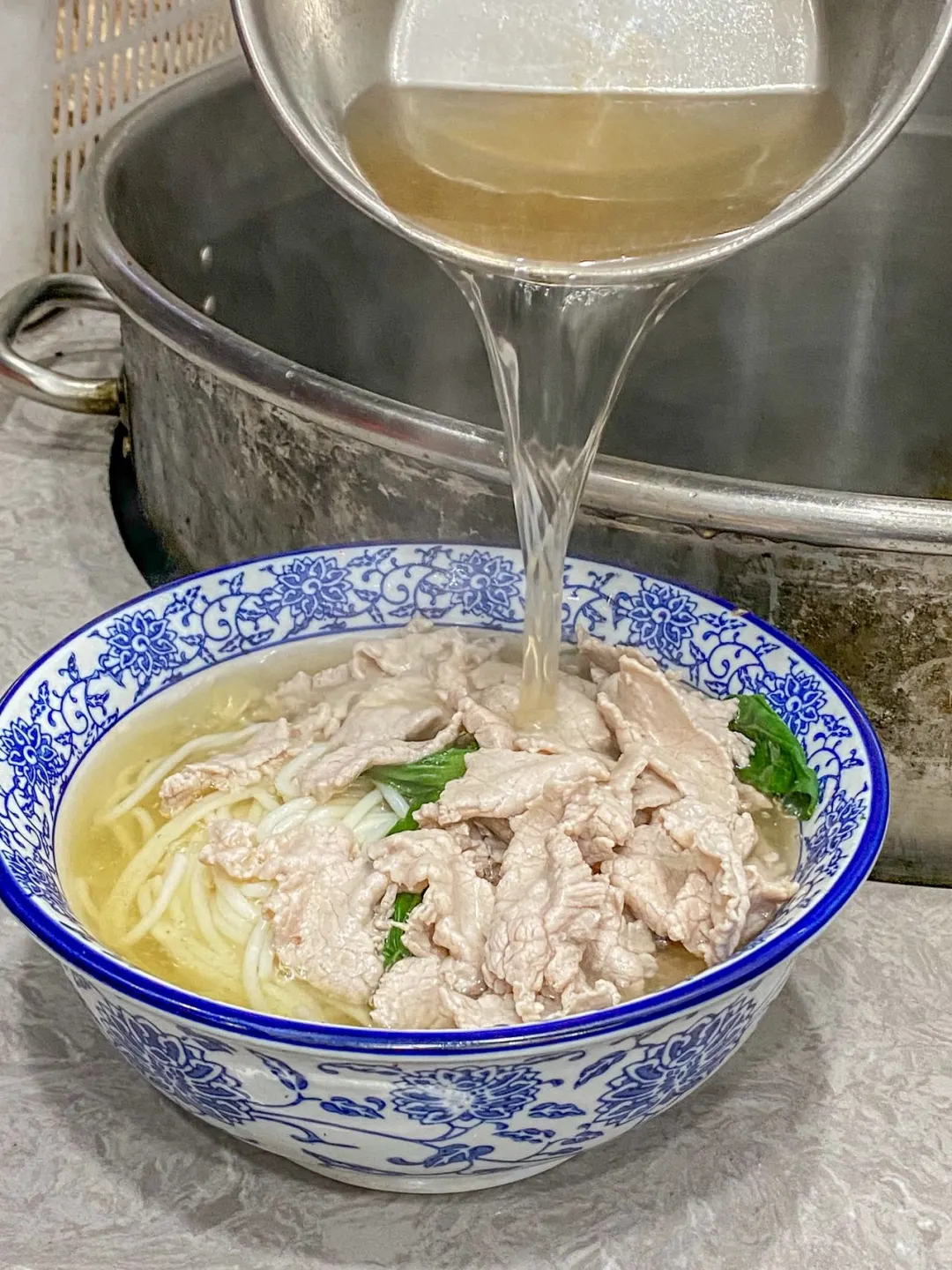 新开的！宁波的！黄牛肉米线🍜