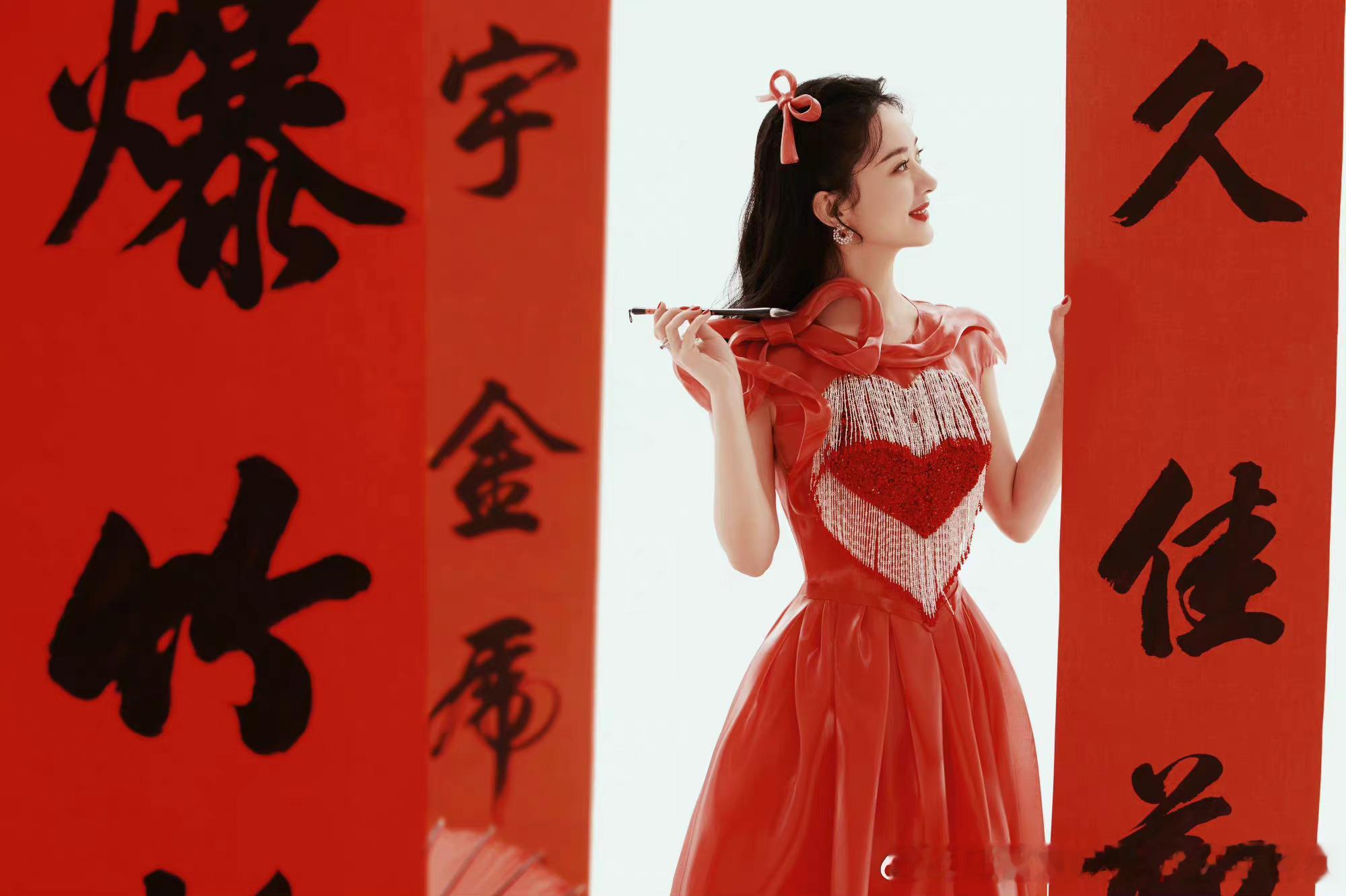 赵丽颖谈自己的表演方式 zly赵丽颖正能量 实绩在手，美貌出圈，观众喜爱，业内认