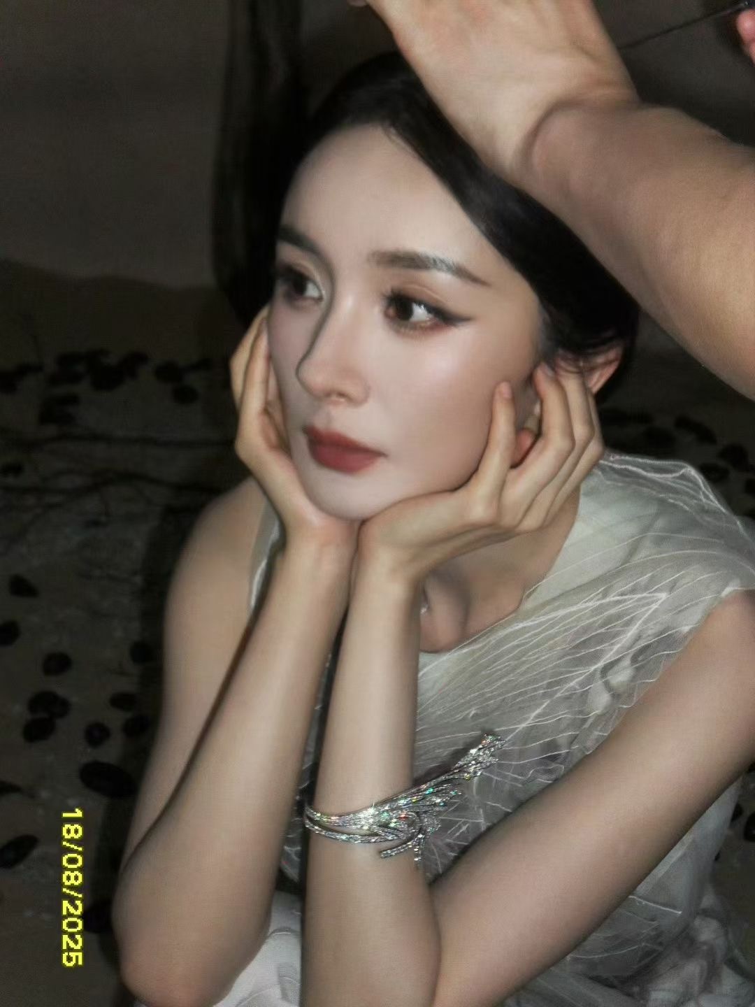 九月你好，提前祝杨幂0912生日快乐🎂 ​​​