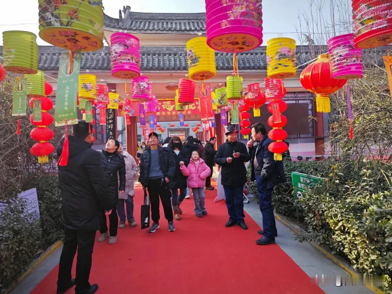 今天就是正月十五元宵节 啦！元宵节怎么过 还没想好去哪儿？快来周至县文化馆！2月