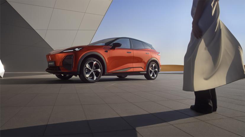 选新能源还在纠结续航短、智驾弱、操控差？全新深蓝S07华为乾崑630长续航版用续