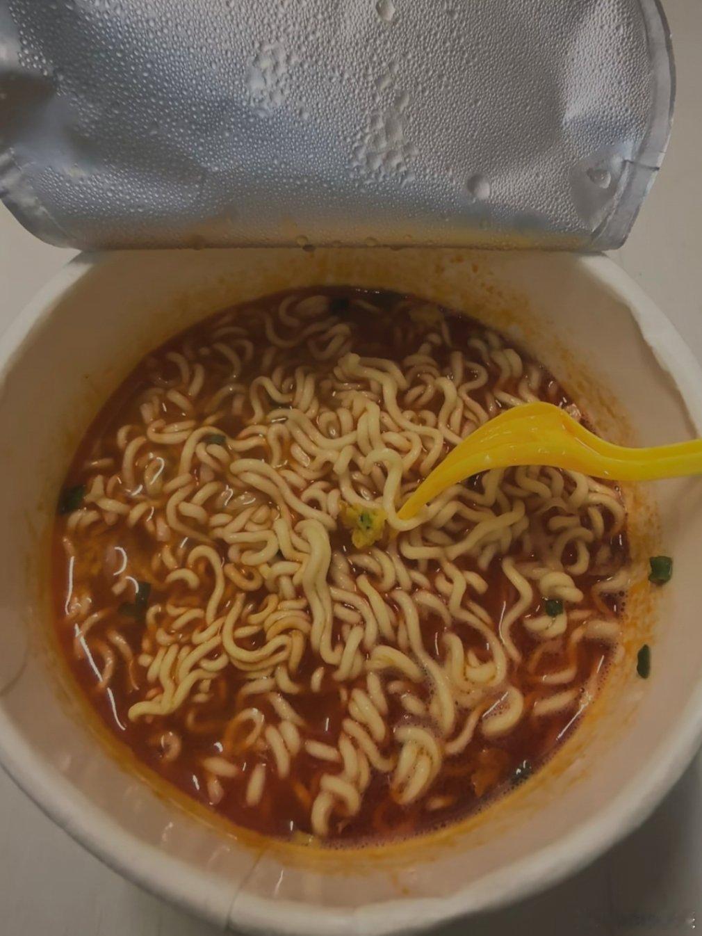 泡面 换水我说白了泡面不就是因为方便吗，怎么还要再换水