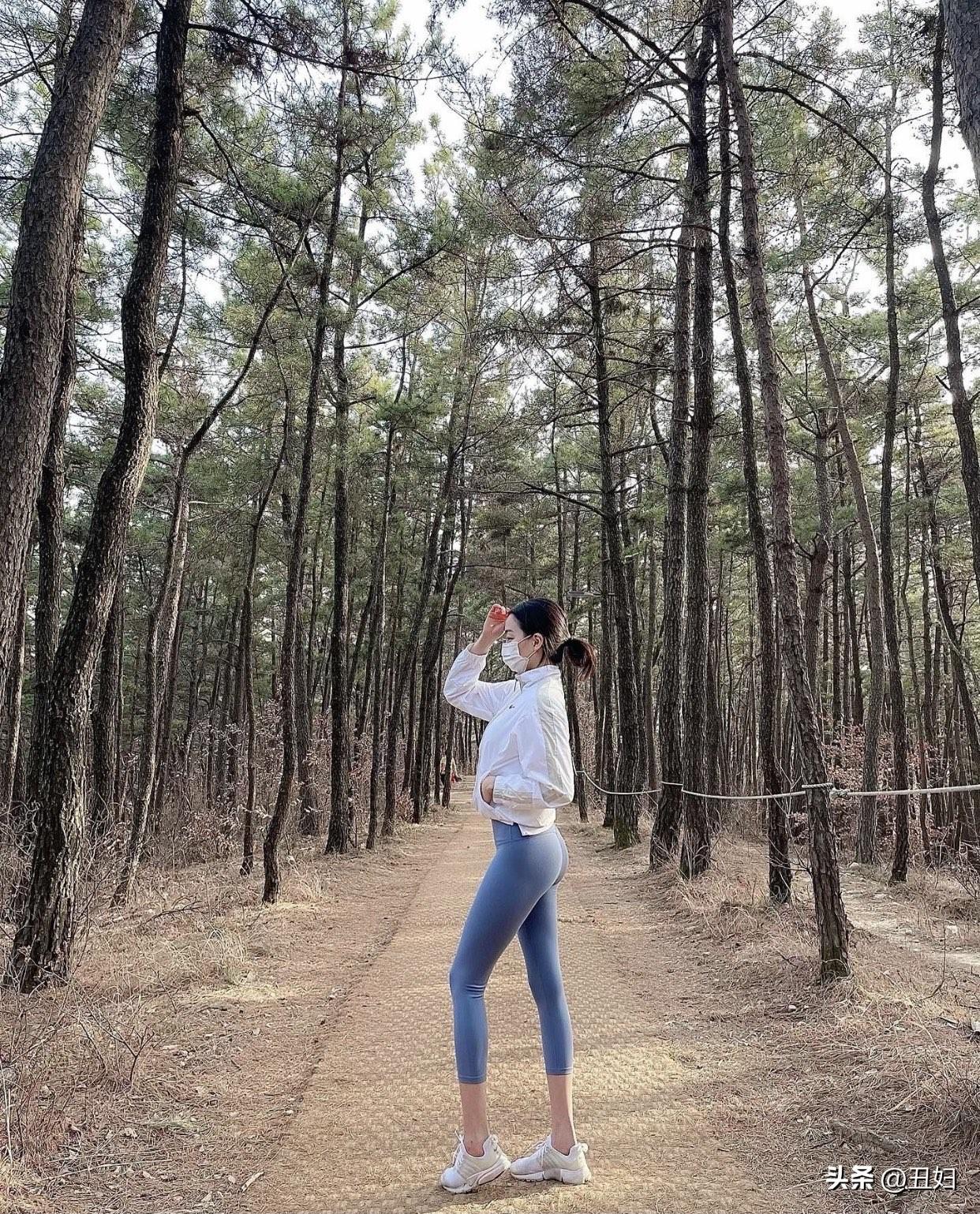 每天早起晨跑成了快三十年的习惯！晨跑为了强身健体更是为了清晨那一份纯真的新鲜空气