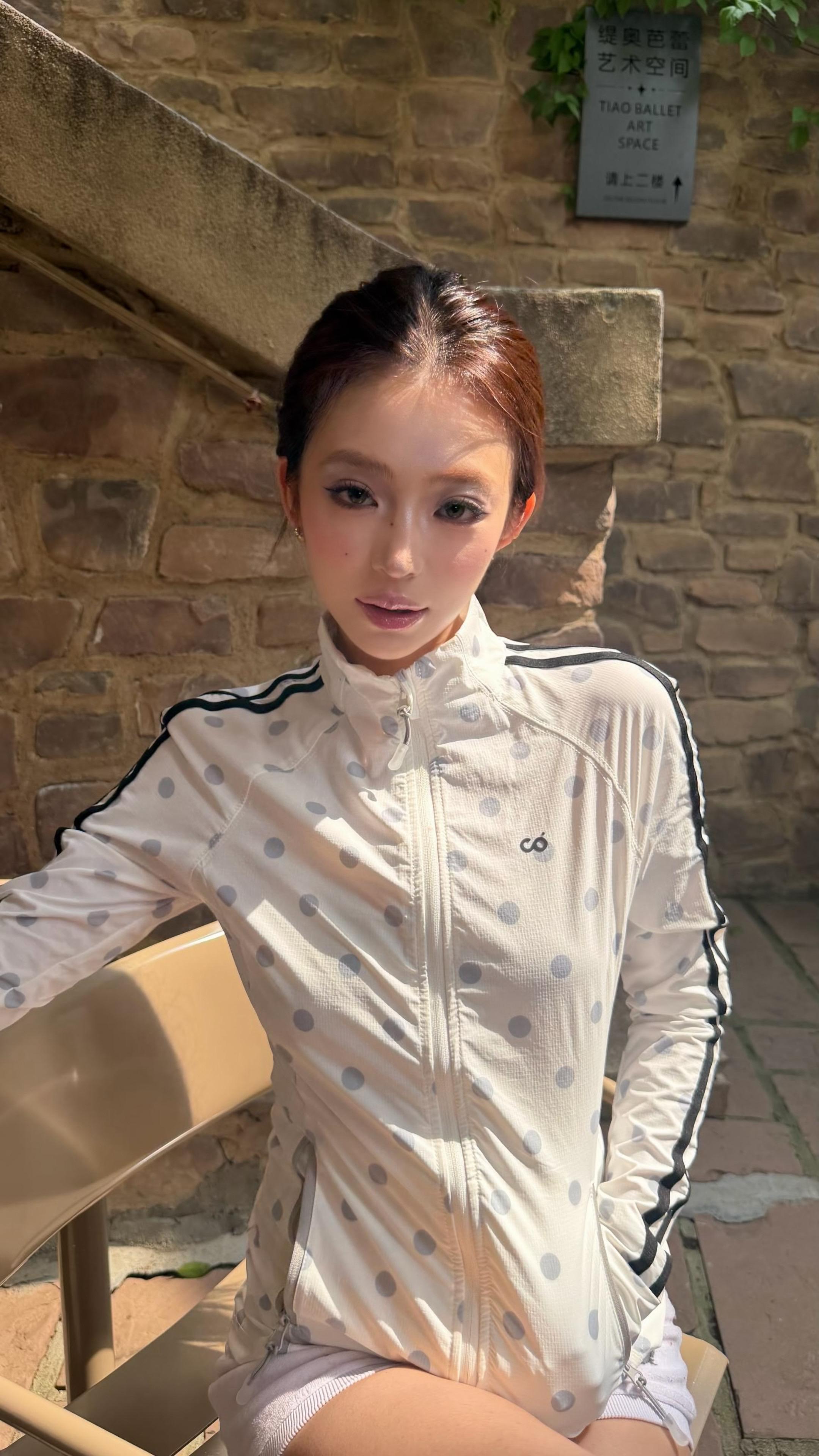 我们俩的信息早已中断