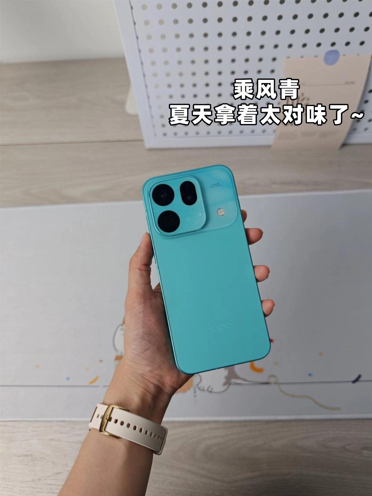 都26年暑假了，不等iPhone18会后悔吗？
本来我是打算继续等iPhone1