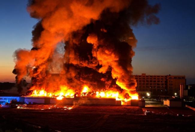 一夜166架无人机空袭基辅，俄军这次为啥专挑工厂打？
9月8日，基辅大半时间都压