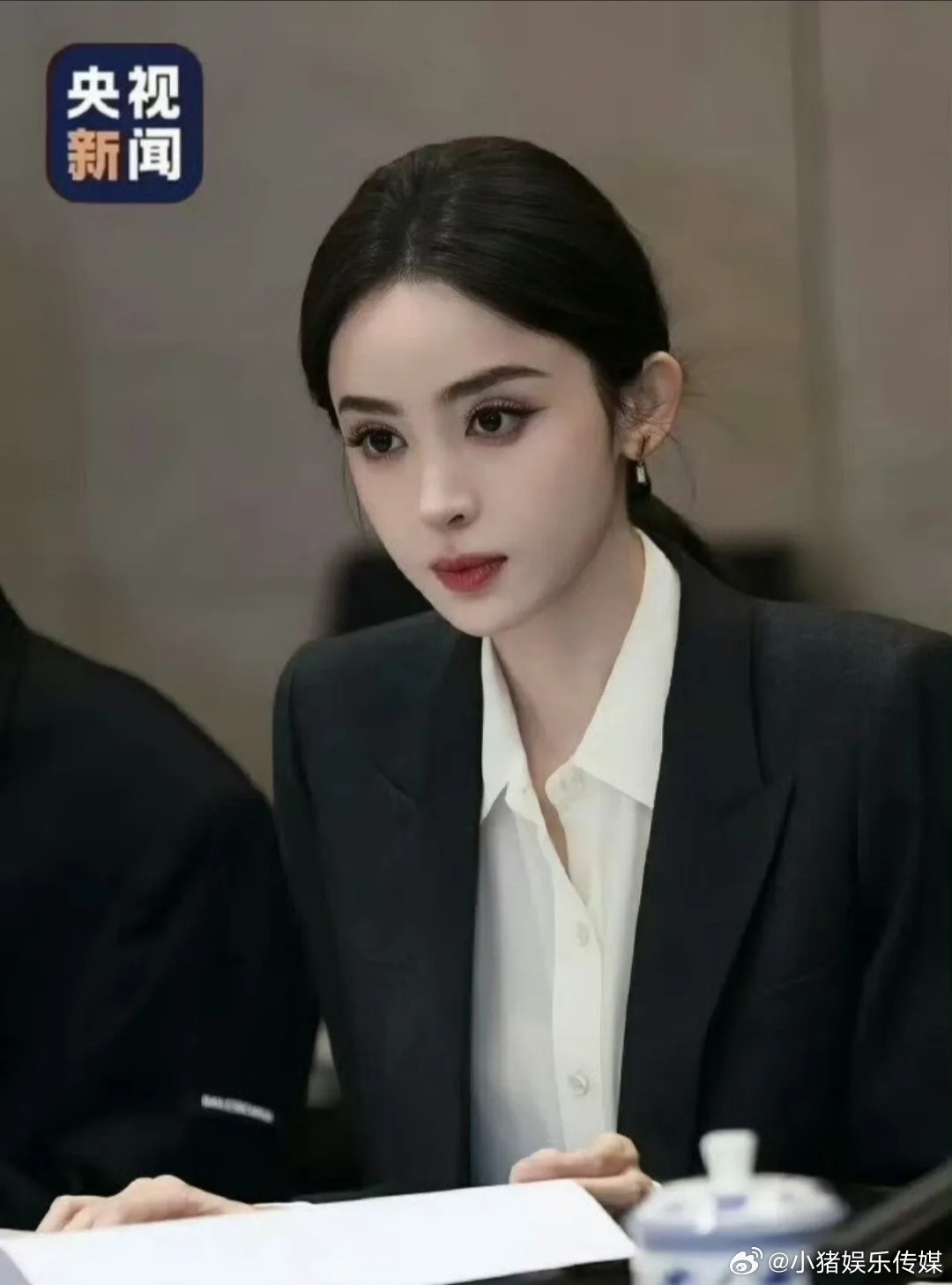 古力娜扎 听她娓娓道来棉田故事的样子好温柔！没有刻意表现，只有自然从容，再得知《