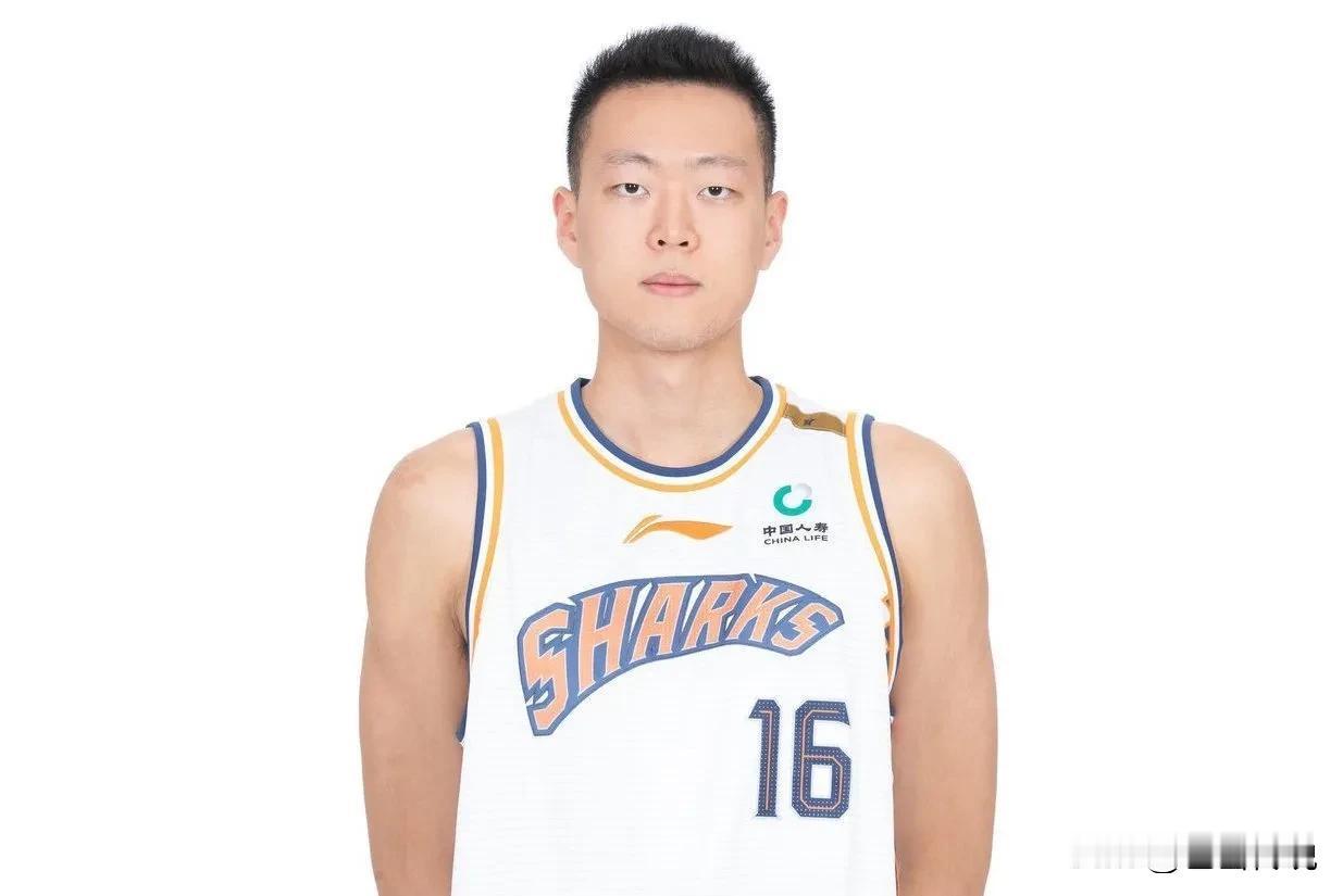“未来之星”张知垚


①
五行缺土有闰土，
未来之星名知垚。
多土生金必夺冠，