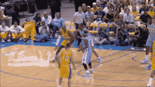 金鸡独立后撤步跳投，真漂亮！