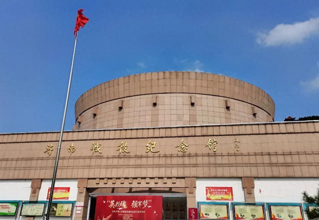 粟裕与许世友在战前发生分歧，毛主席亲自劝说许世友，最终认可粟裕的决策是正确的！