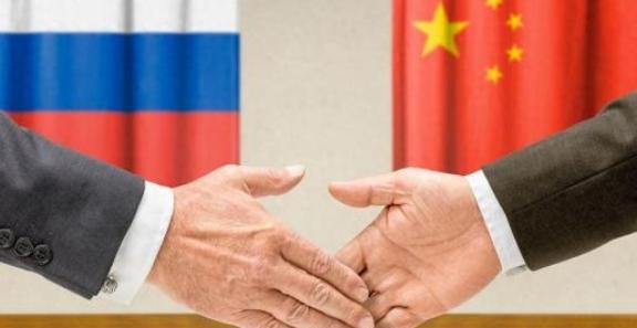 所有人都看错了！俄罗斯给中国的最大礼物根本不是石油天然气,更不是先进武器,而是一