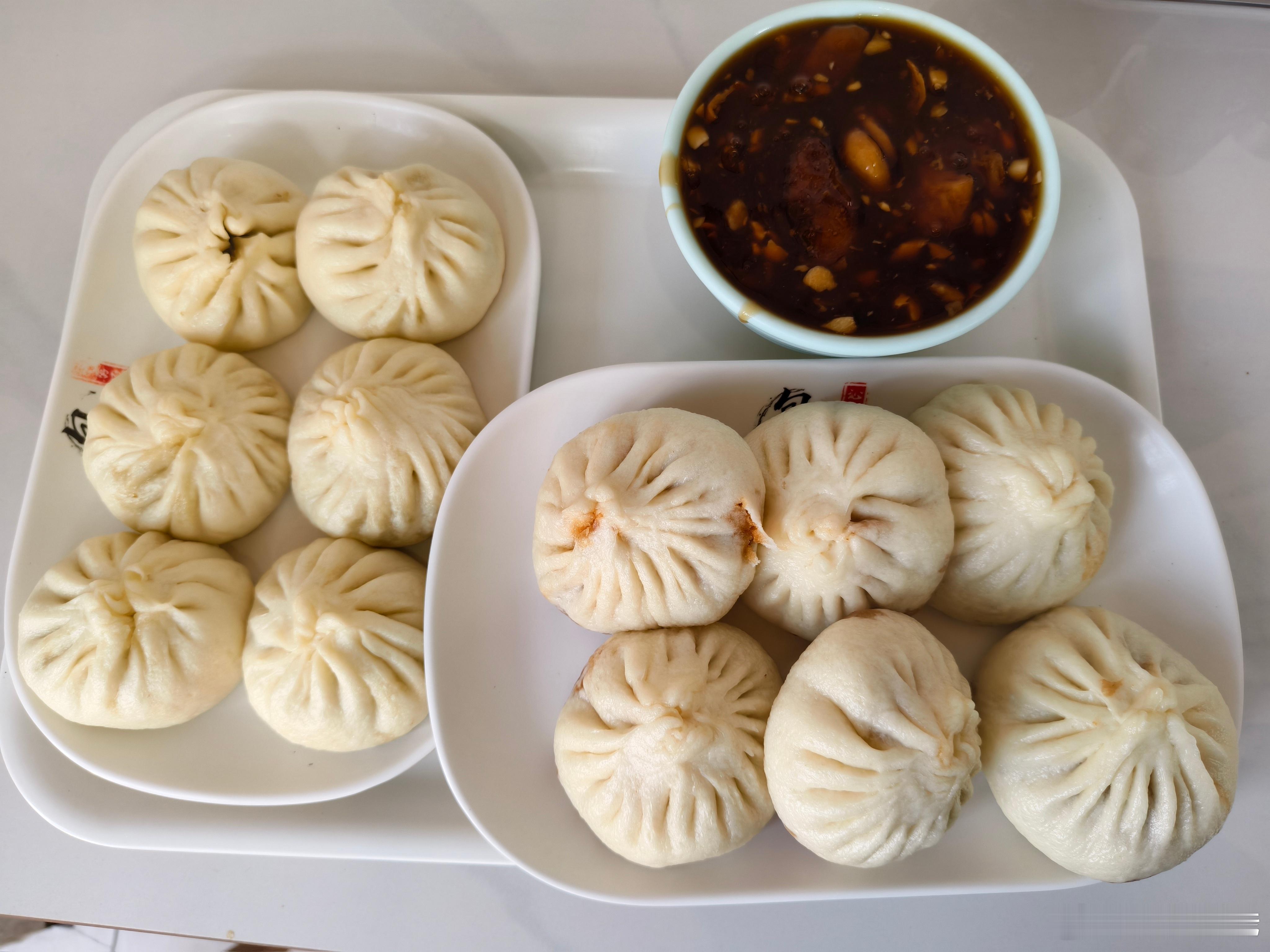 随便吃一口，开始上班半饱半饱