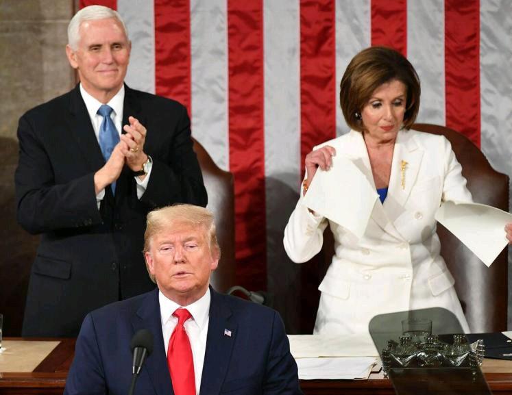 美国国会众议院首位女议长南希·佩洛西宣布，她将不会参加2026年的连任竞选，这位