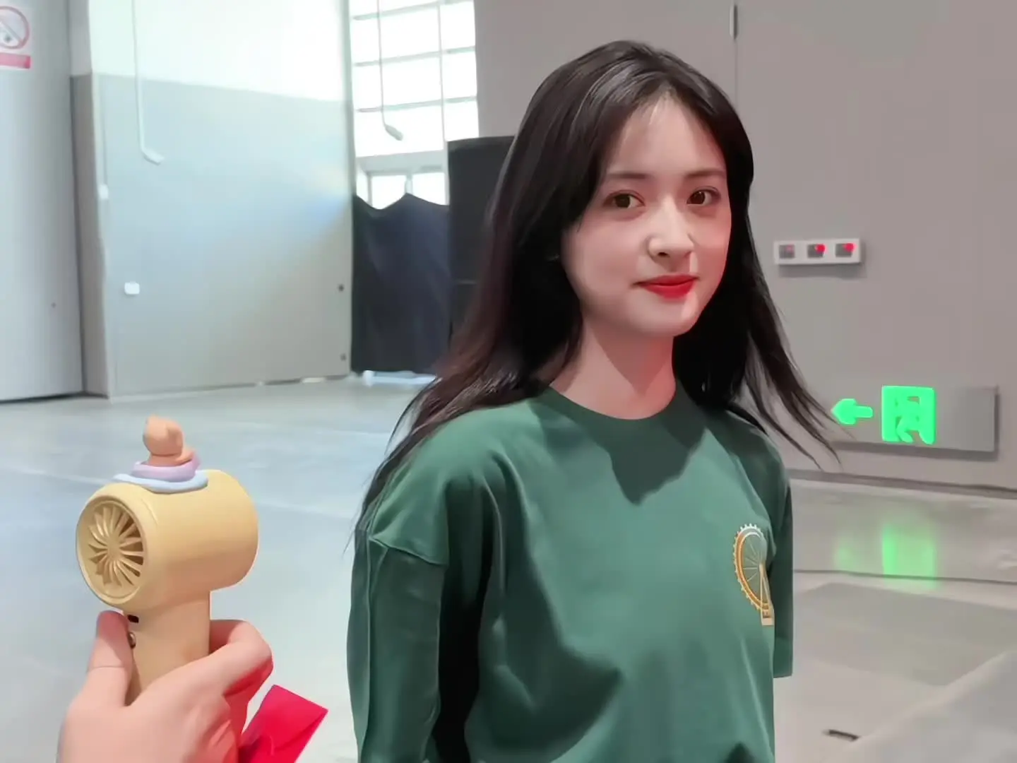 感觉到好炽热，刚好是你经过