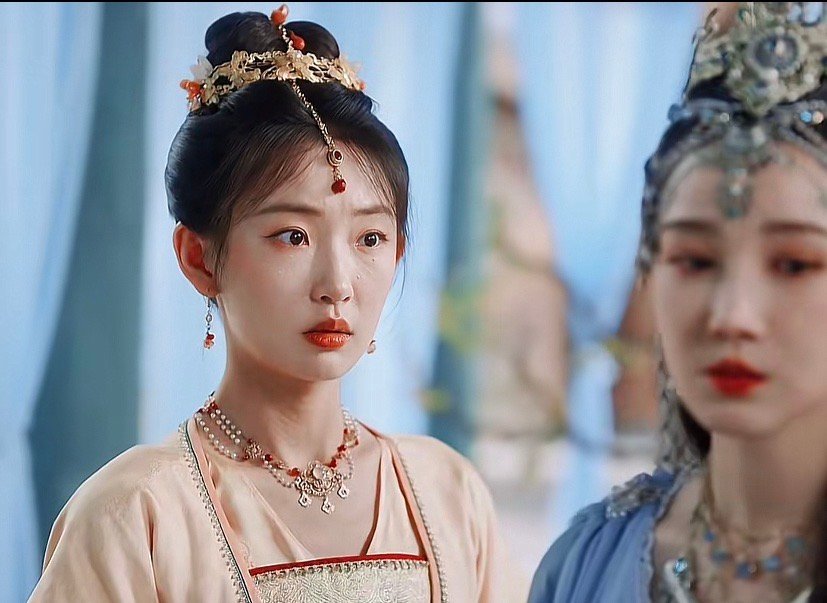 这个女主是最大的败笔吧 ​​​