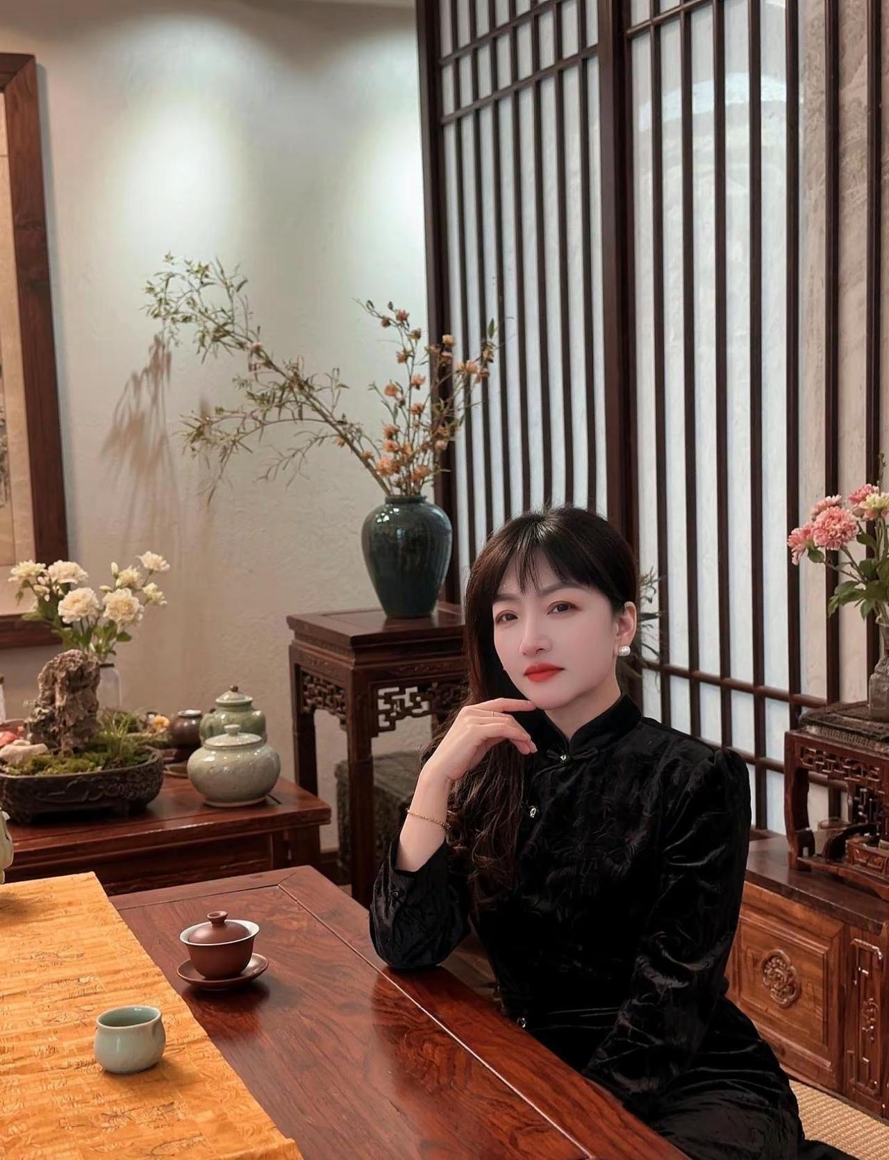 我的心情我做主，有事慢慢忙，没事喝喝茶，人静，心安，财来